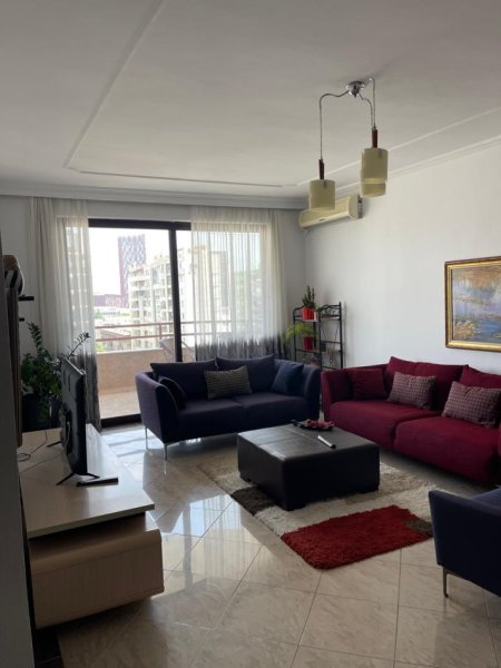 Tirane, jepet me qera apartament 2+1+Ballkon Kati 7, 140 m² 800 € (Bllok)