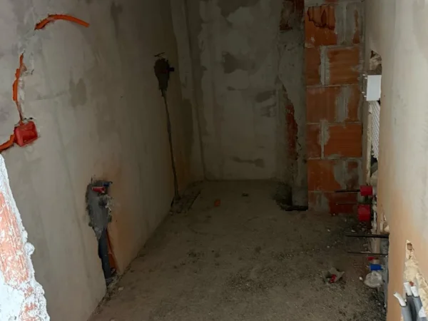 Tirane, shitet apartament 1+1+Ballkon Kati 5, 58 m² 95.000 € (5 maji)