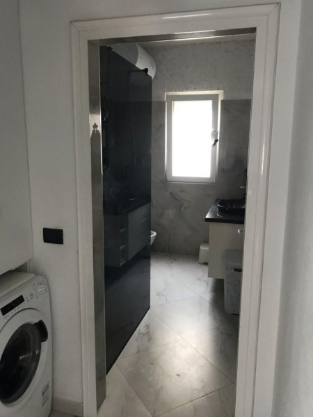 Tirane, shitet 2+1 , 