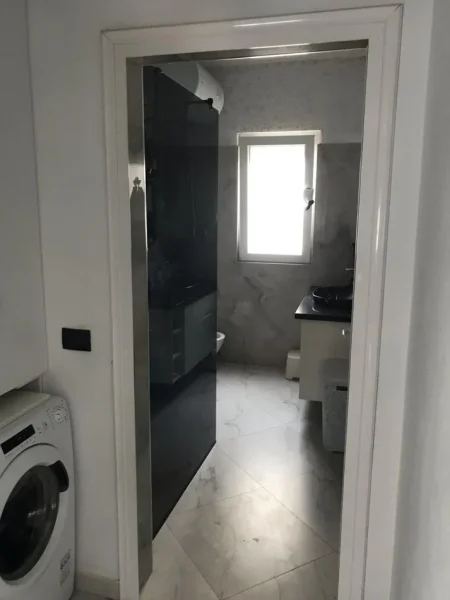 Tirane, shitet 2+1 , 