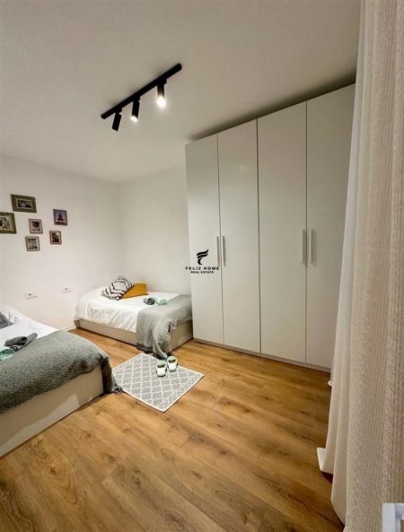 Tirane, jepet me qera apartament 1+1+Ballkon Kati 2, 50 m² 620 € (LIQENI ARTIFICIAL)