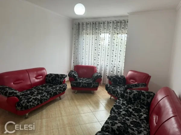 Tirane, shitet apartament 1+1+Ballkon Kati 2, 79 m² 93.000 € (FRESKU)