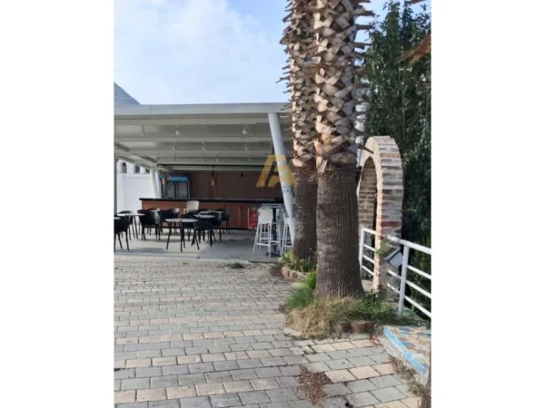 Tirane, jepet me qera RESORT TURISTIK , 6.000 m² 3.500 € (Berzhite)
