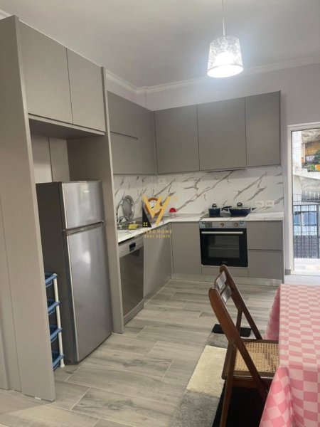 Tirane, jepet me qera apartament 2+1+Ballkon Kati 3, 100 m² 450 € (KODRA E PRIFTIT)