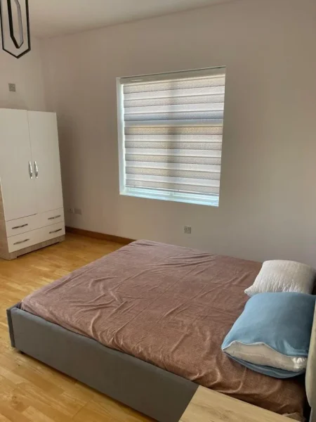 Tirane, jepet me qera apartament 2+1 Kati 1, 120 m² 500 € (Qytet Studenti)