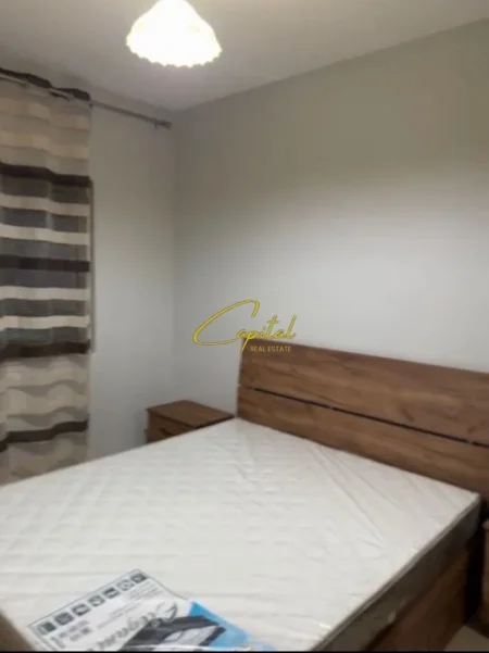 Tirane, jepet me qera apartament 2+1 Kati 5, 85 m² 700 € (MYSLYM SHYRI)