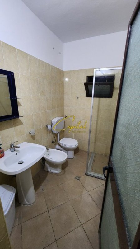 Tirane, jepet me qera apartament 2+1 Kati 4, 105 m² 700 € (MYSLYM SHYRI)