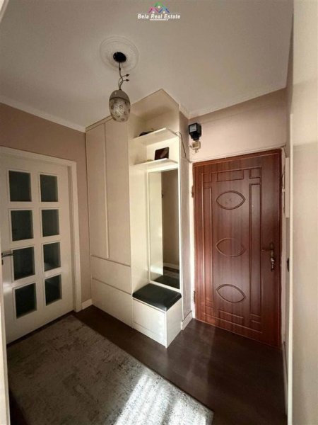 Tirane, jepet me qera apartament 2+1 Kati 2, 80 m² 500 € (don bosko)