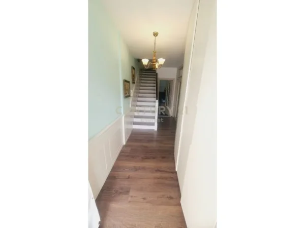 Tirane, shes apartament 2+1+2 , 125 m² 300.000 € (Kodra e Diellit)