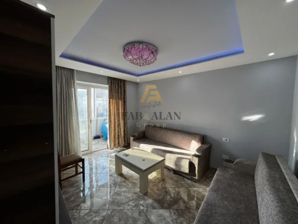 Tirane, shitet apartament 1+1 Kati 2, 57 m² 125.000 € (Shkolla e Bashkuar)