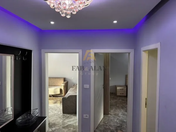 Tirane, shitet apartament 1+1 Kati 2, 57 m² 125.000 € (Shkolla e Bashkuar)