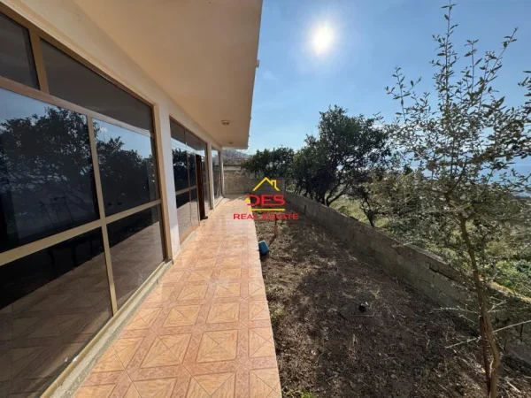 Vlore, shitet shtepi 3+1+Ballkon Kati 0, 123 m² 320.000 € (Rruga Dhimitër Konomi)