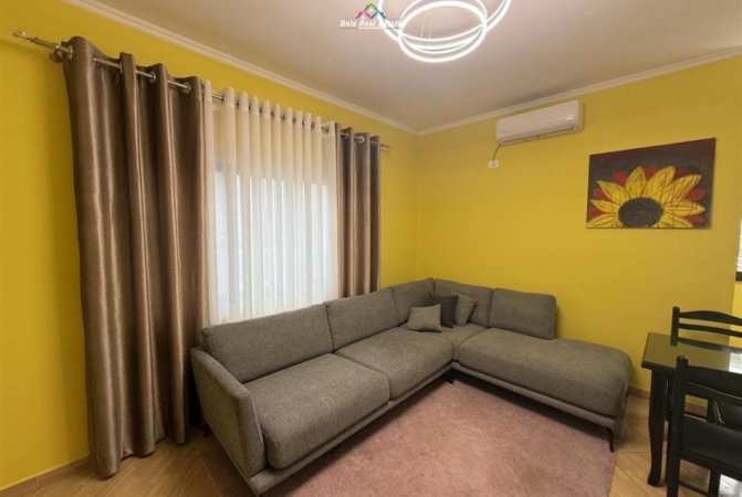 tirane jepet me qera apartament 2+1 Kati 3, 90 m² 650 € (don bosko)