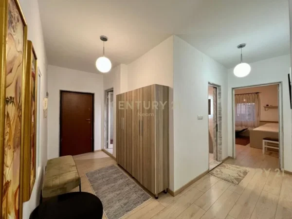 Tirane, jap me qera apartament 2+1+2+ 2 POST PARKIMI , 120 m² 850 € (Komuna e Parisit)