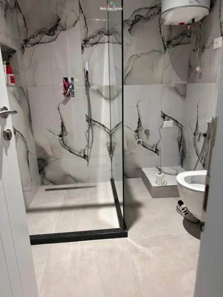 Tirane, jepet me qera apartament 2+1+Ballkon Kati 2, 90 m² 600 € (don bosko)