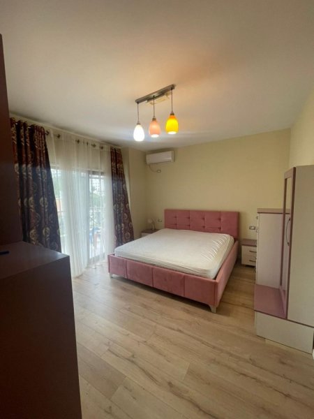 Tirane, jepet me qera apartament 3+1 Kati 6, 135 m² 1.200 € (Kopshti Zoologjik)