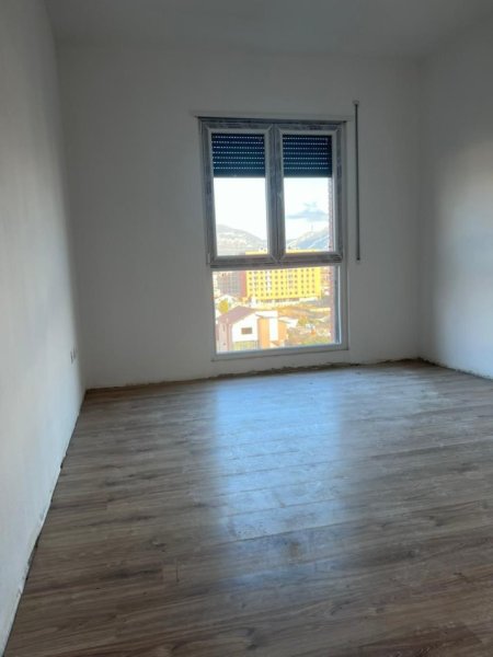 Tirane, shes 2+1 Kati 6, 