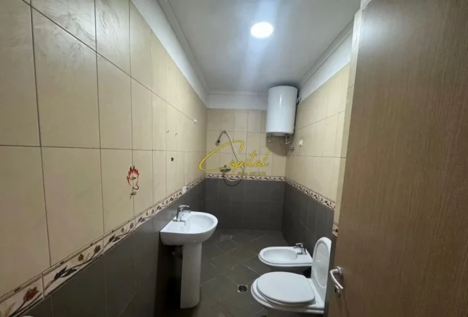 Tirane, shitet apartament 1+1 Kati 2, 66 m² 93.000 € (FRESKU)