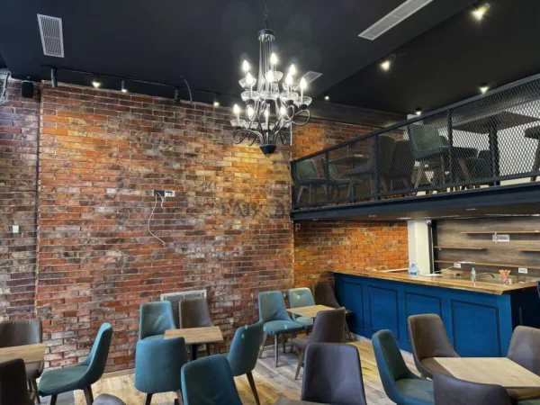 Tirane, shitet lokal Kati 0, 62 m² 165.000 € (Oxhaku)