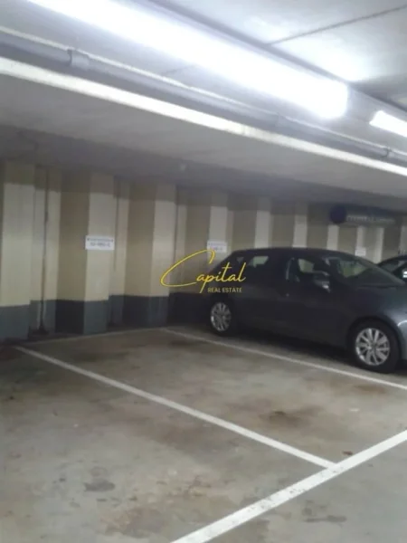 Tirane, shitet garazh Kati -2, 42 m² 42.000 € (RRUGA E DIBRES)