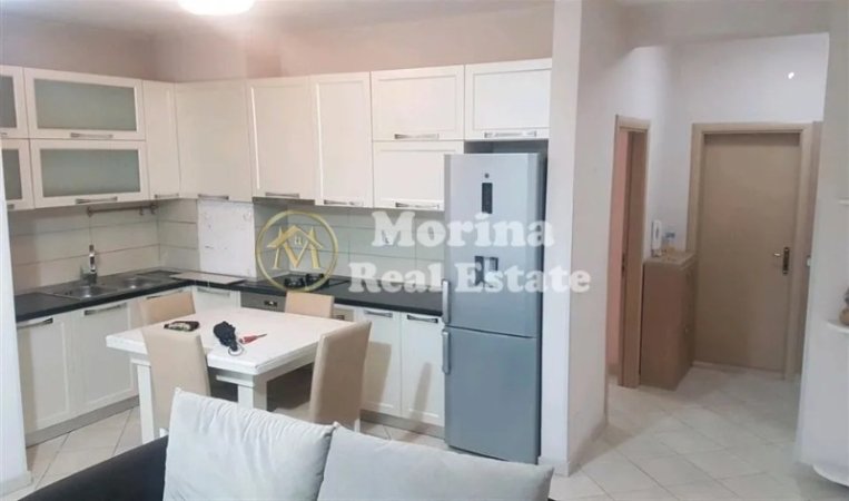 Tirane, jepet me qera apartament 1+1 , 54 m² 350 € (Yzberisht)