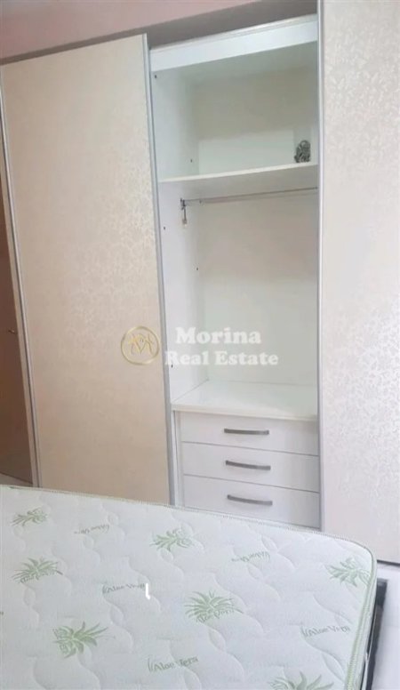 Tirane, jepet me qera apartament 1+1 , 54 m² 350 € (Yzberisht)