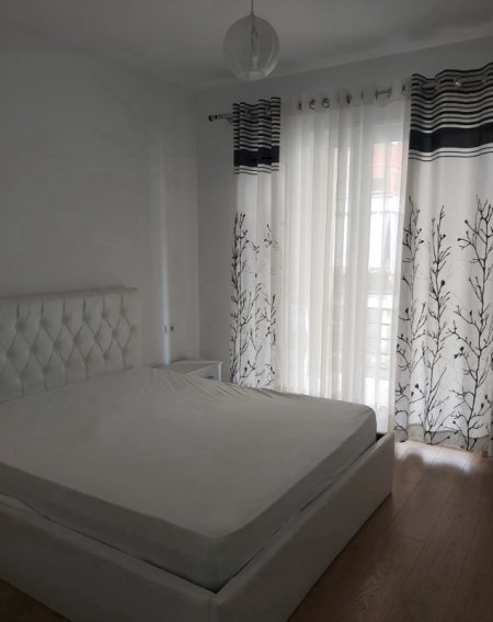Tirane, jepet me qera apartament 2+1 Kati 5, 80 m² 600 € (Kodra e Diellit)