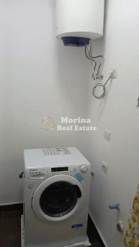 Tirane, jepet me qera apartament 1+1 Kati 4, 70 m² 550 € (Oxhaku)
