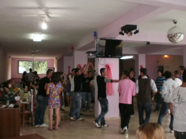 Elbasan, shitet Vile 3 Katshe , 400 m² 115.000 € 