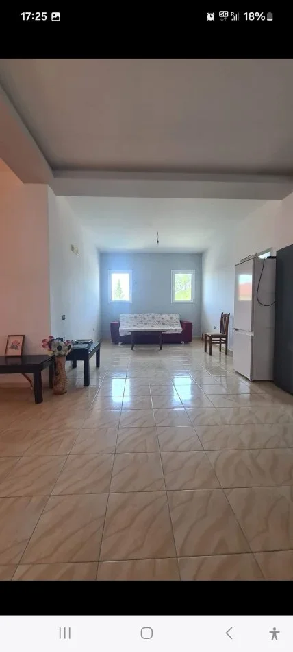 Elbasan, shitet Vile 3 Katshe , 400 m² 115.000 € 