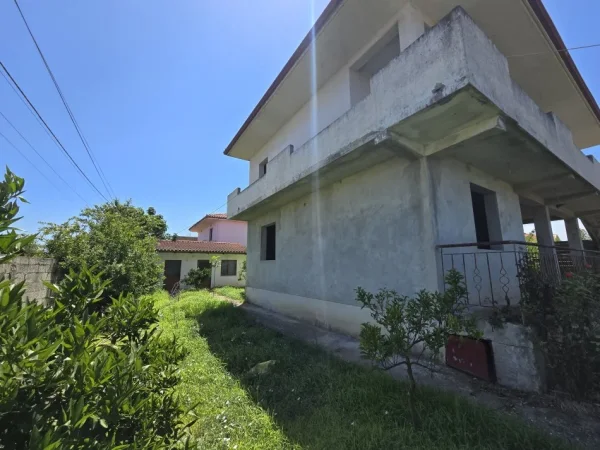 Fier, shes Vile 2 Katshe , 257 m² (Sheq i Madh)