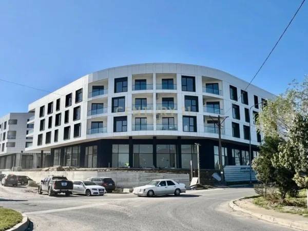 Tirane, shitet apartament 1+1+Aneks+Ballkon Kati 3, 118 m² 307.000 € (Neom108651)