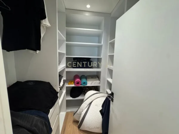 Tirane, shitet apartament 2+1+Aneks+Ballkon Kati 4, 136 m² 340.000 € (Neom107854)