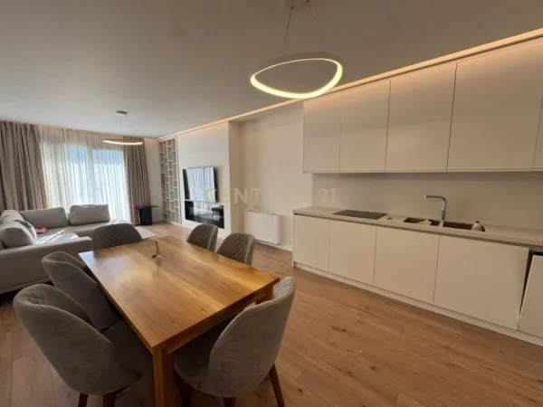 Tirane, shitet apartament 2+1+Aneks+Ballkon Kati 4, 136 m² 340.000 € (Neom107854)