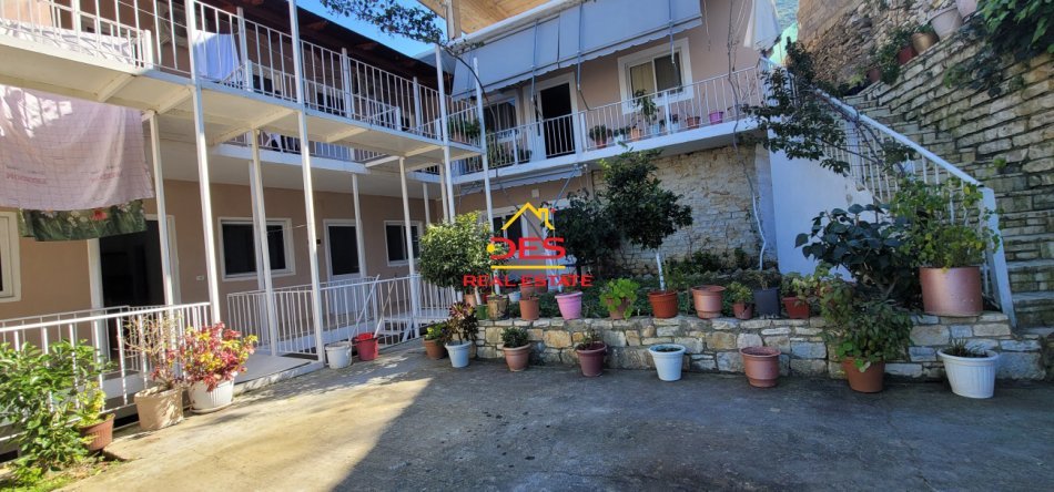 Vlore, jepet me qera dhome ne plazh 2 Katshe , 13.000 € (Rruga Dhimitër Konomi)