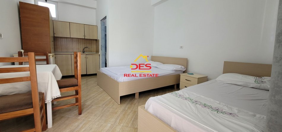 Vlore, jepet me qera dhome ne plazh 2 Katshe , 13.000 € (Rruga Dhimitër Konomi)