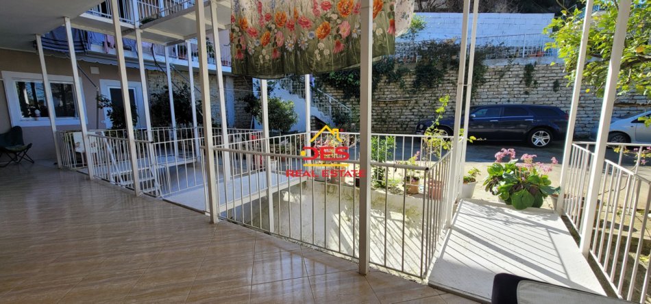 Vlore, jepet me qera dhome ne plazh 2 Katshe , 13.000 € (Rruga Dhimitër Konomi)