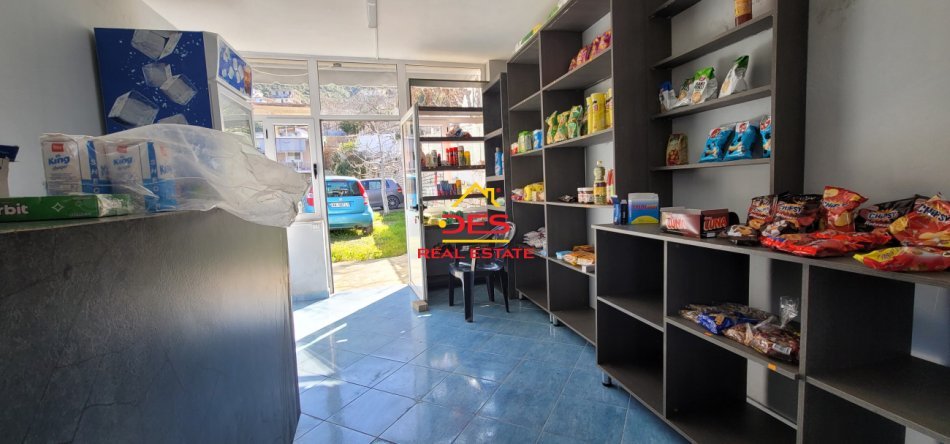 Vlore, jepet me qera dhome ne plazh 2 Katshe , 13.000 € (Rruga Dhimitër Konomi)