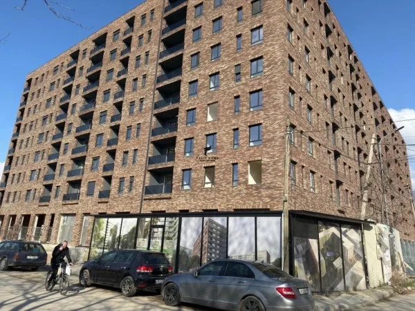 Tirane, shitet apartament 1+1+Ballkon Kati 5, 58 m² 98.000 € (5 MAJI)