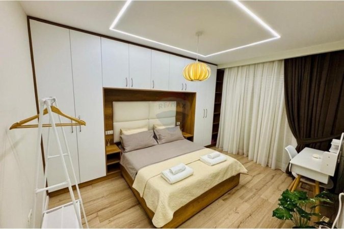Tirane, jepet me qera apartament 1+1 Kati 3, 65 m² 450 € (Linze)