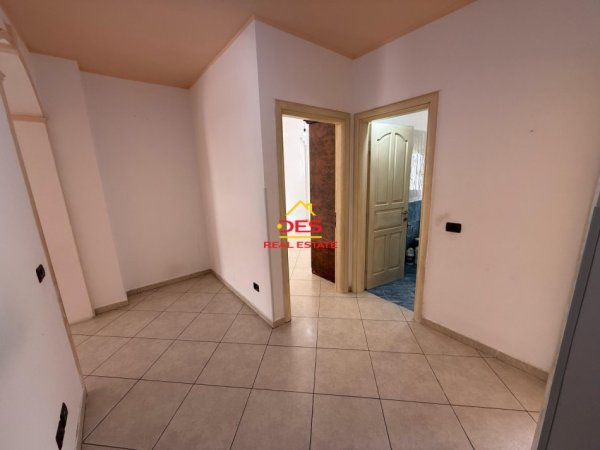 Vlore, shitet apartament 2+1+Ballkon Kati 4, 116 m² (Rruga Gjergj Arianiti)