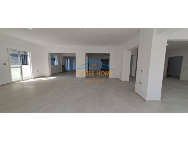 Tirane, jepet me qera ambjent biznesi Kati 1, 980 m² 6.500 € (Rruga Dritan Hoxha)