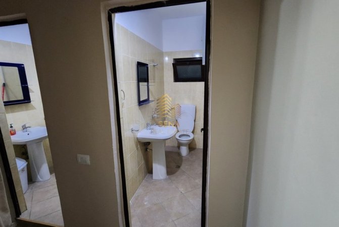 Tirane, jepet me qera apartament 2+1 Kati 4, 105 m² 700 € (Rruga Myslym Shyri)