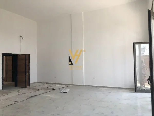 Tirane, shitet zyre Kati 2, 77 m² 261.000 € (PORCELAN)