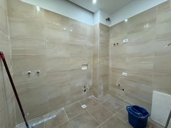 Tirane, shitet apartament 3+1 Kati 2, 147 m² 286.650 € 