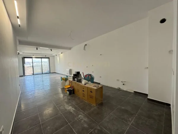 Tirane, shitet apartament 3+1 Kati 2, 147 m² 286.650 € 