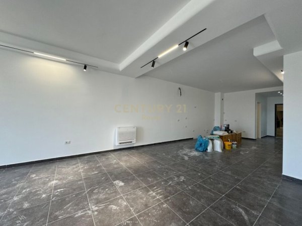 Tirane, shitet apartament 3+1 Kati 2, 147 m² 286.650 € 