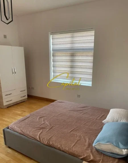 Tirane, jepet me qera apartament 2+1 Kati 1, 120 m² 500 € (ALI DEMI)