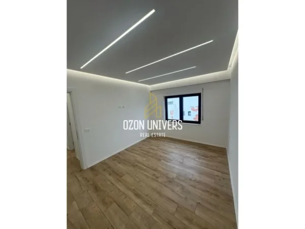 Tirane, shitet apartament 1+1 Kati 4, 65 m² 