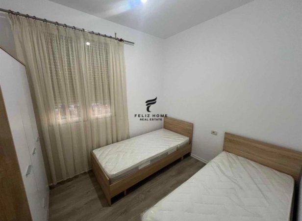 Tirane, jepet me qera apartament 3+1+Ballkon Kati 9, 97 m² 600 € (ISH FUSHA E AVIACIONIT)